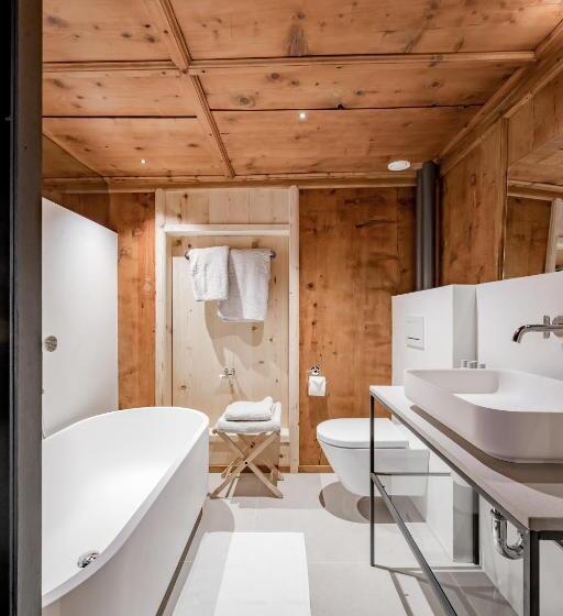 סוויטת ג'וניור נוף הרים, Sandbur Das Walserhaus