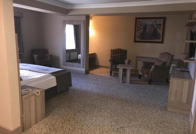 Семейный Номер Совместный Санузел, Grand Yazici Ski Hotel & Spa