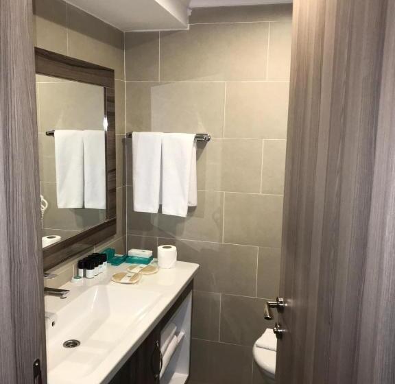 Семейный Номер Совместный Санузел, Grand Yazici Ski Hotel & Spa
