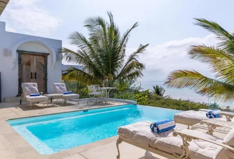Villa 3 Makuuhuonetta, Villa Santorini