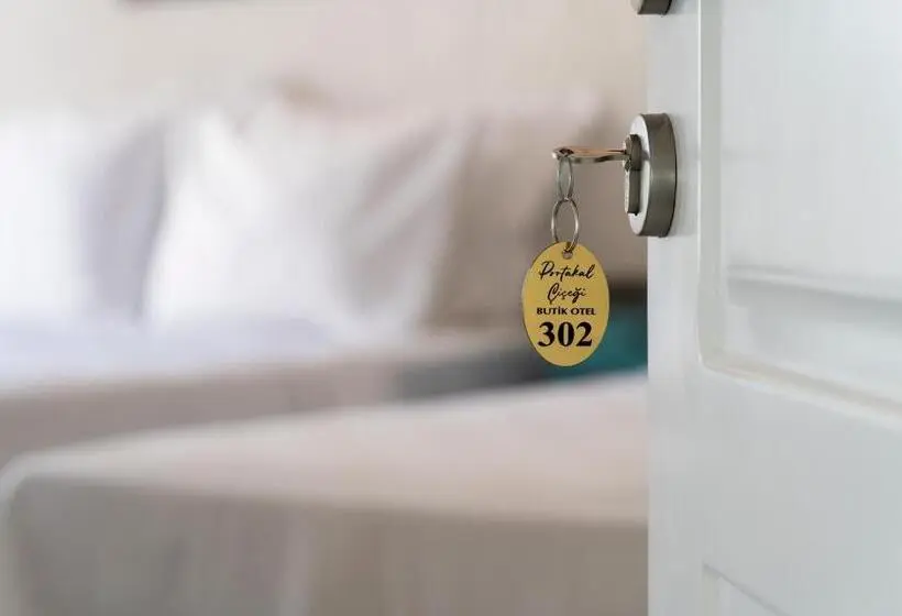 Deluxe Kolmen Hengen Huone, Portakal çiçeği Alaçatı