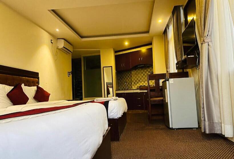 إستوديو قياسى, De Universal