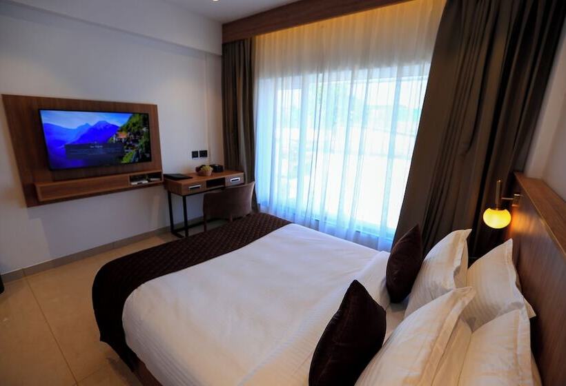 디럭스 룸, Saffron Wayanad