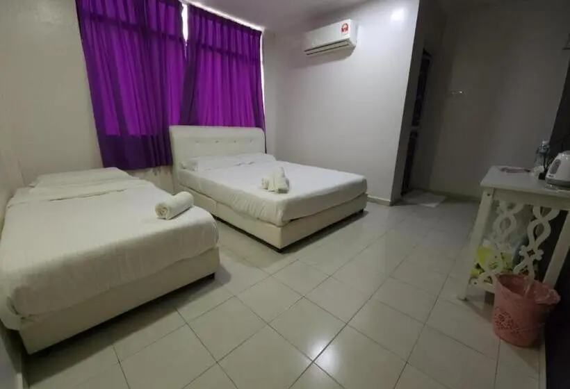 Habitación Triple Estándar, Minshu