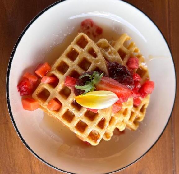 إستديو قياسى مطل على حمام السباحة, Grand Yuna Hotel Nusa Penida