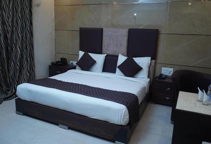 标准间, O Delhi, Near Metro Station Karol Bagh