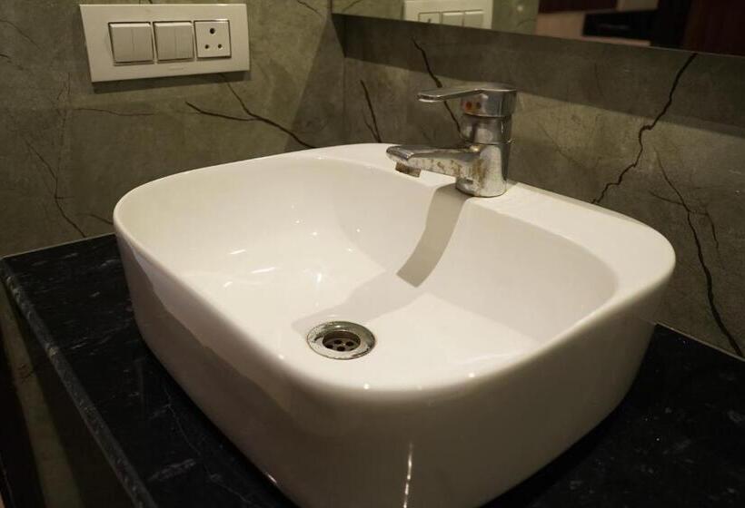 标准间, O Delhi, Near Metro Station Karol Bagh