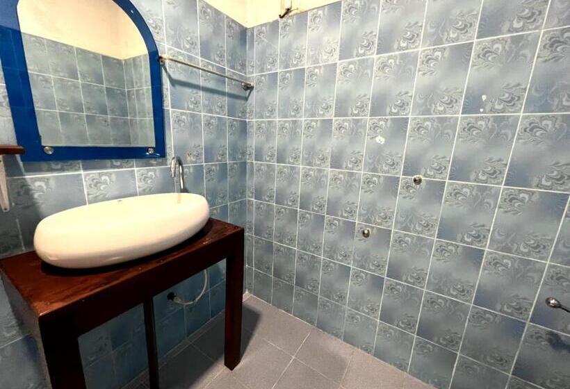 اتاق استاندارد با چشم‌انداز استخر, Mango Tree House Mirissa