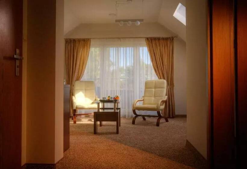 1ベッドルームアパートメント, 77 Restauracja Spa