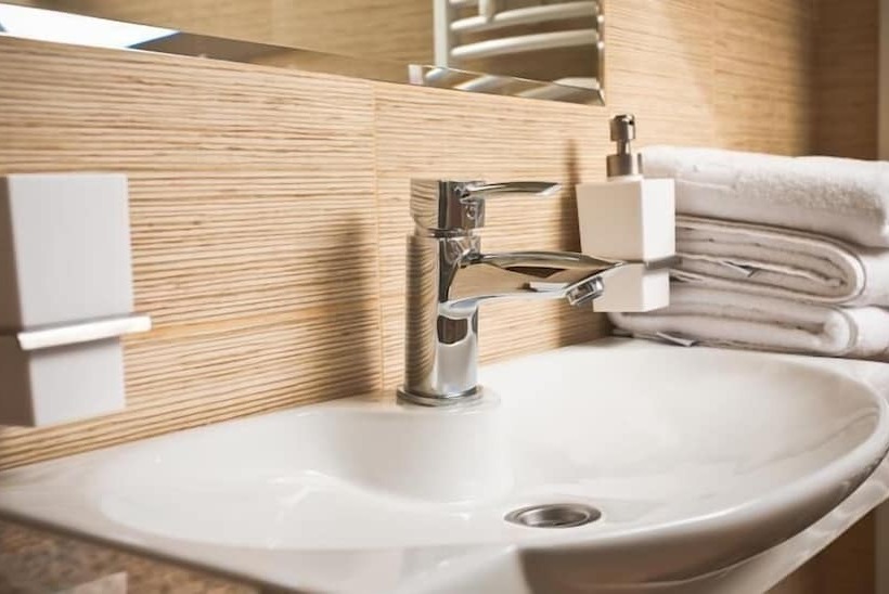 דירת חדר, 77 Restauracja Spa