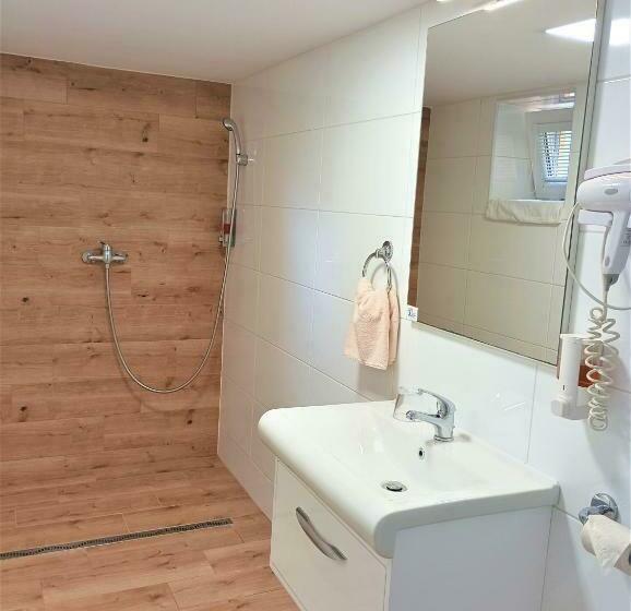 标准工作室, Apartmány Dreams