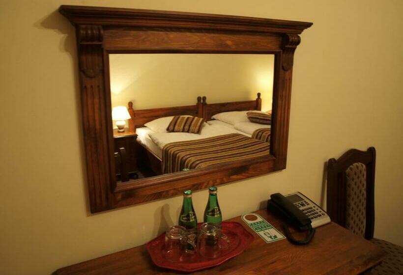 스탠다드 룸, Aslan