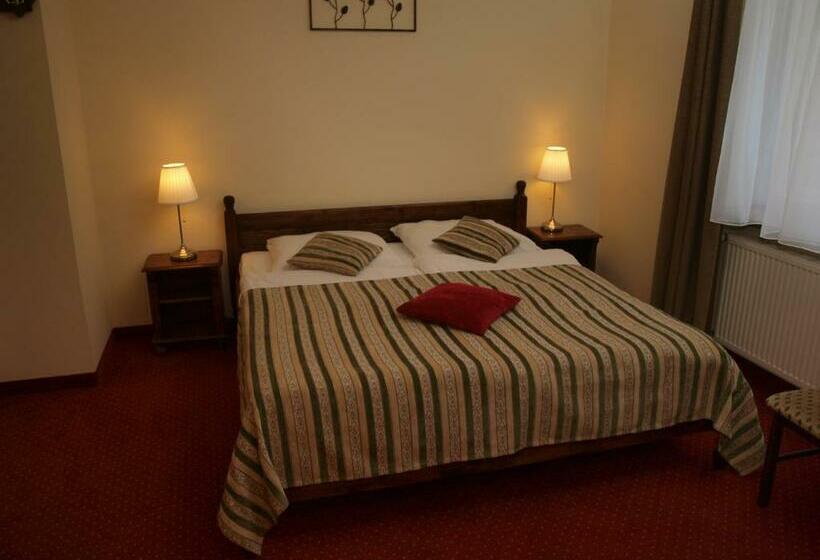 스탠다드 룸, Aslan