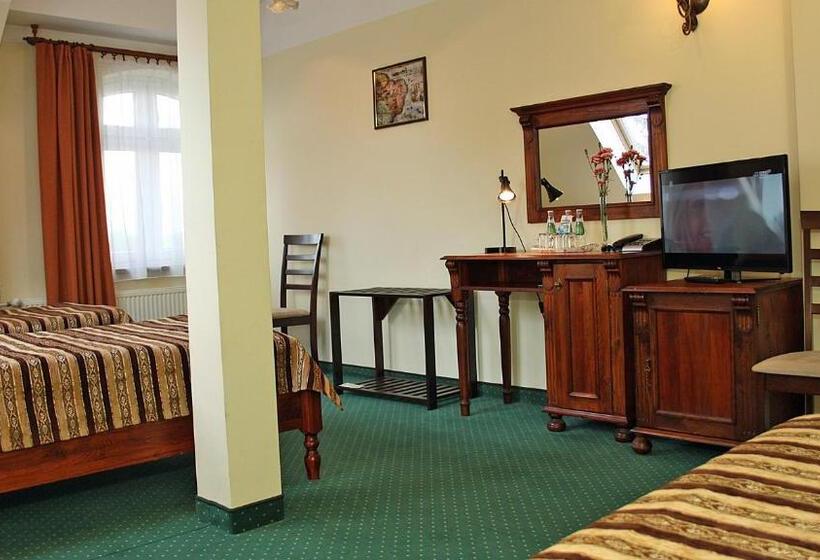 스탠다드 트리플 룸, Aslan