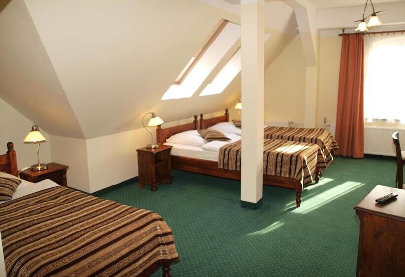 스탠다드 트리플 룸, Aslan