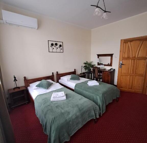 스탠다드 룸, Aslan