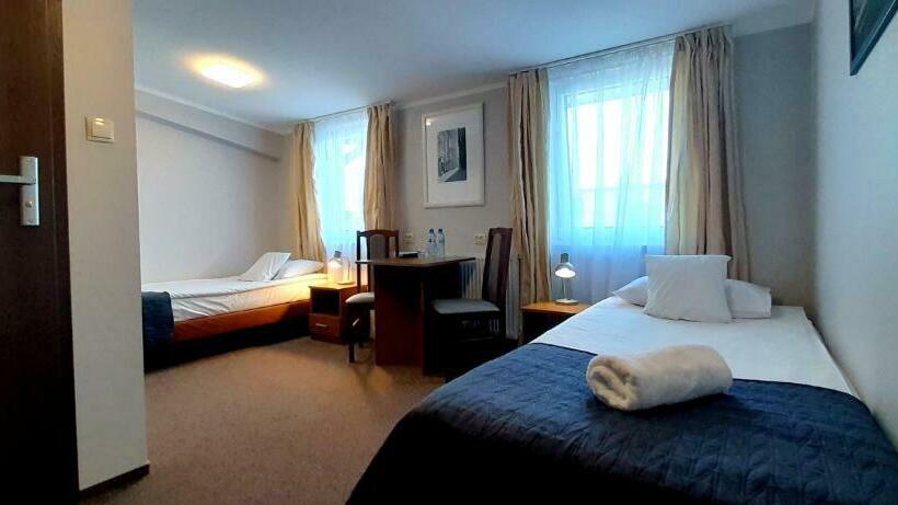 חדר סטנדרט, Astral