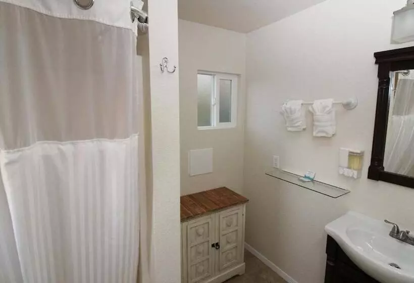 Standard-bungalow, Back Bay Inn