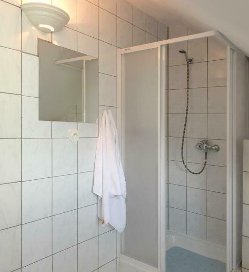 스탠다드 트리플 룸, Dana