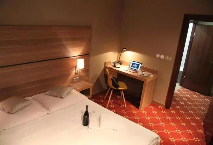سوییت, Dunajec