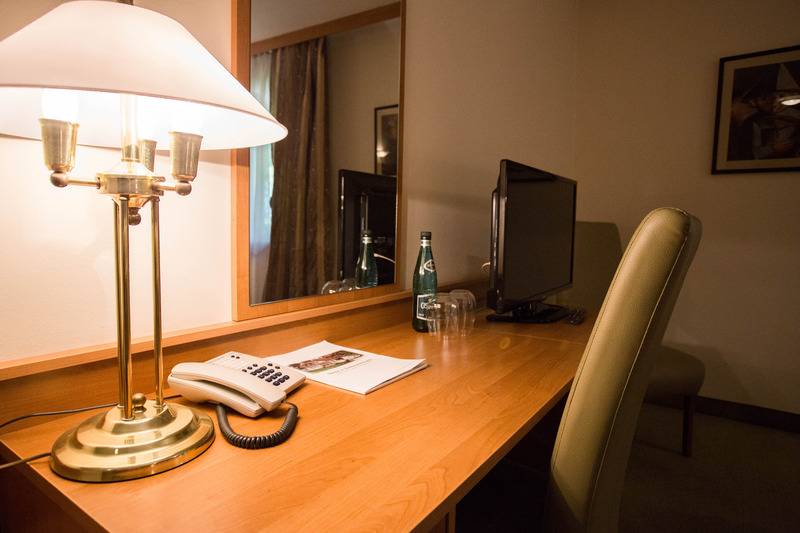 スタンダードルーム, Dwor W Tomaszowicach