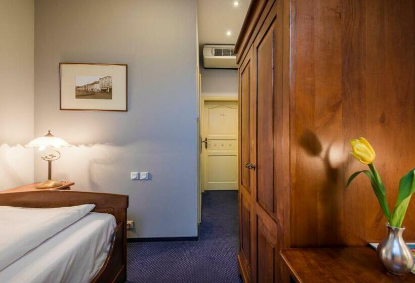 Номер Стандарт Индивидуальный, Dworek 1885