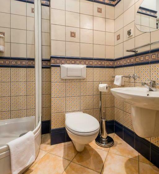 标准单人间, Dworek 1885