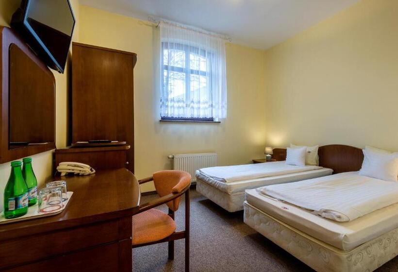 Номер Стандарт Адаптированный для Инвалидов, Dworek 1885