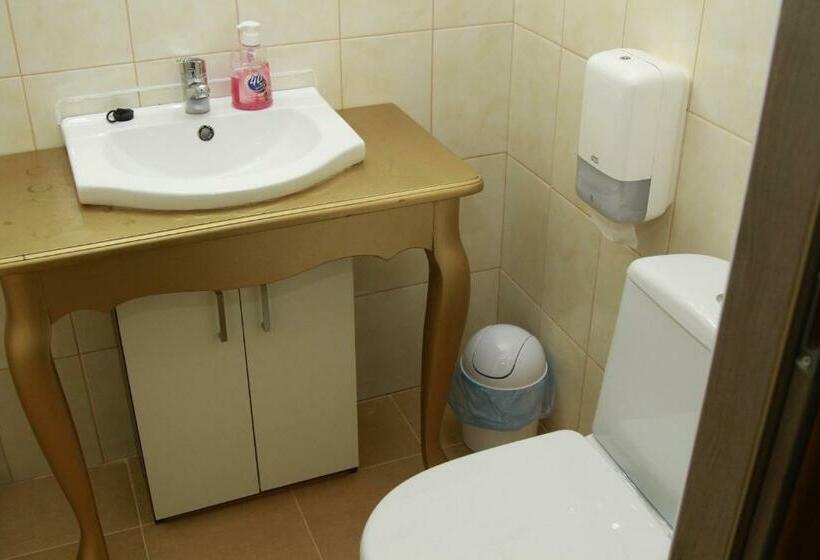 غرفة قياسية مزوَّدة بشُرفة, Dworek Bursztynowy