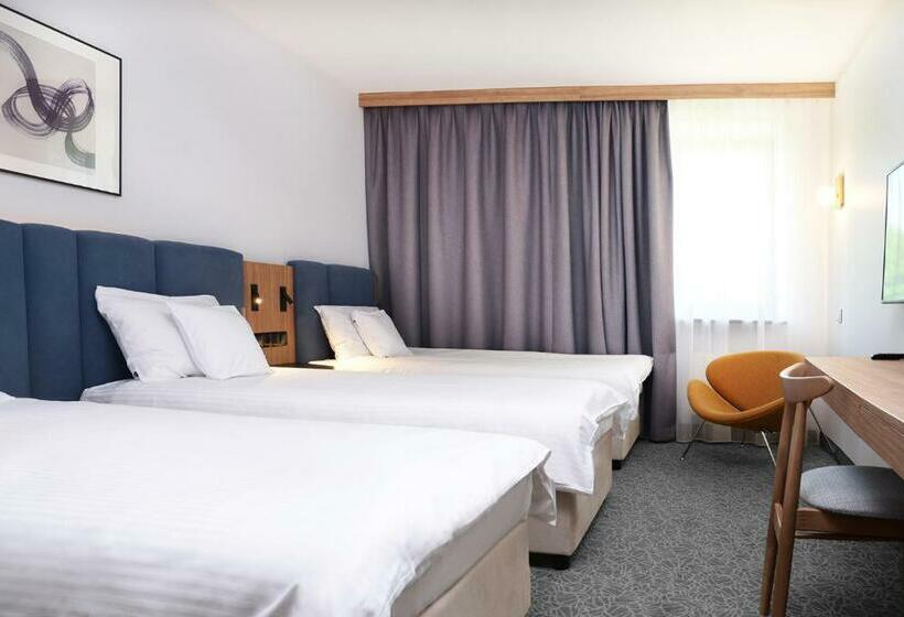 スタンダードトリプルルーム, Dwor W Tomaszowicach