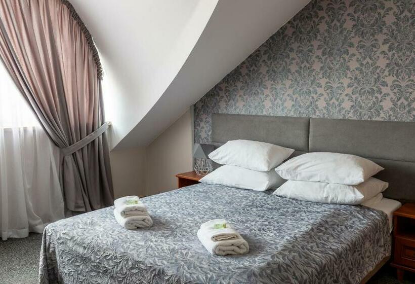 Номер Стандарт, Everest