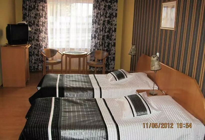 Standard-huone, Gregor