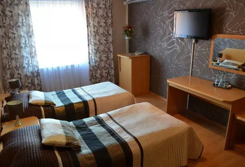 Standard-huone, Gregor