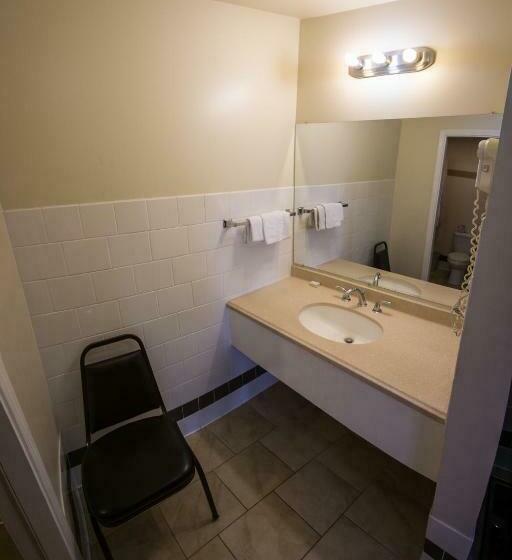 スタンダードルーム, Hollywood La Brea Inn