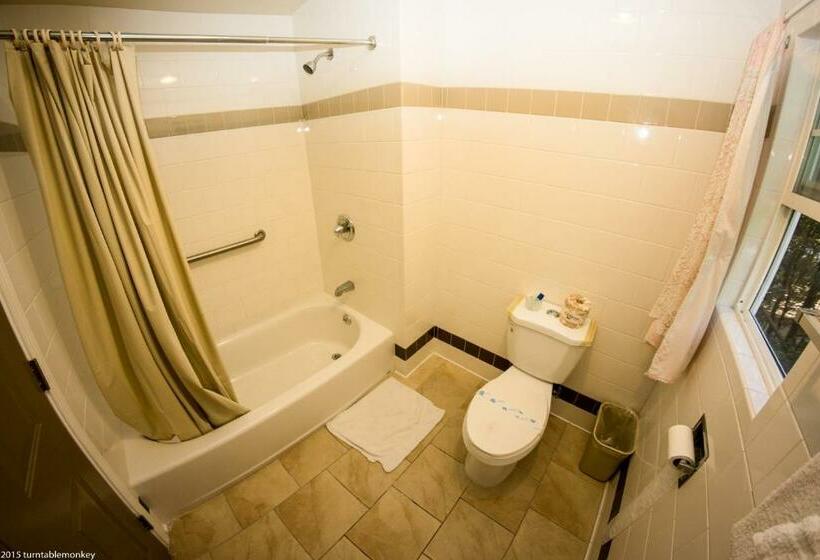 スタンダードルーム, Hollywood La Brea Inn