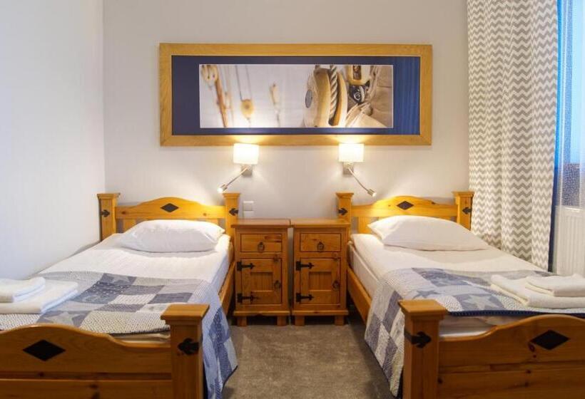 اتاق استاندارد با چشمانداز دریاچه, Joseph Conrad Spa & Wellness