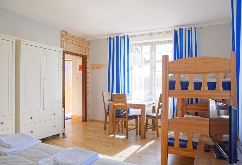 اتاق خانوادگی, Joseph Conrad Spa & Wellness