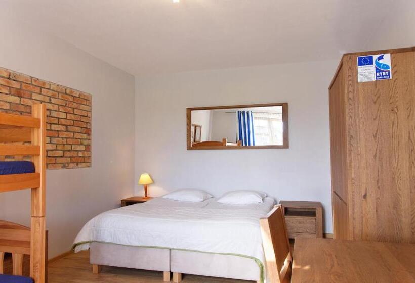 اتاق خانوادگی, Joseph Conrad Spa & Wellness