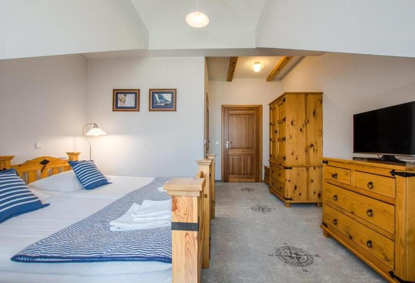 اتاق استاندارد با چشمانداز دریاچه, Joseph Conrad Spa & Wellness