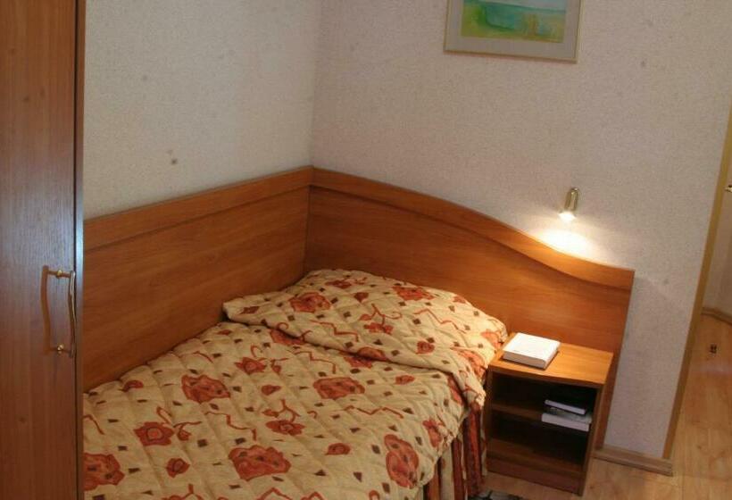 חדר סטנדרט יחיד, Kama Park