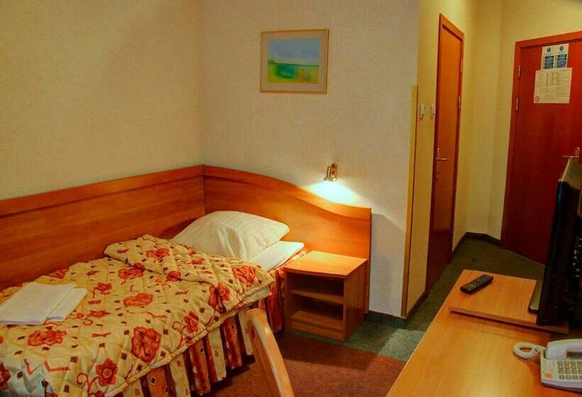 חדר סטנדרט יחיד, Kama Park