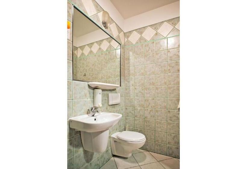 חדר סטנדרט, Kama Park