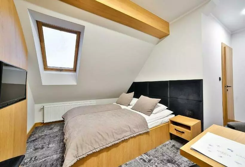 Standard-huone, Kompleks Beskid