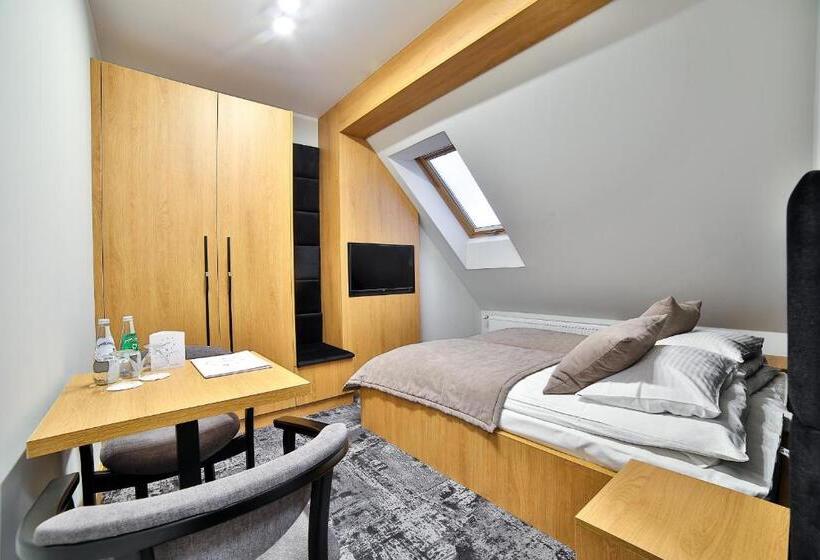 Номер Стандарт, Kompleks Beskid