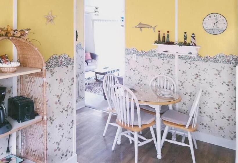 آپارتمان 1 خوابه با بالکن, Ocean Terrace Condominiums