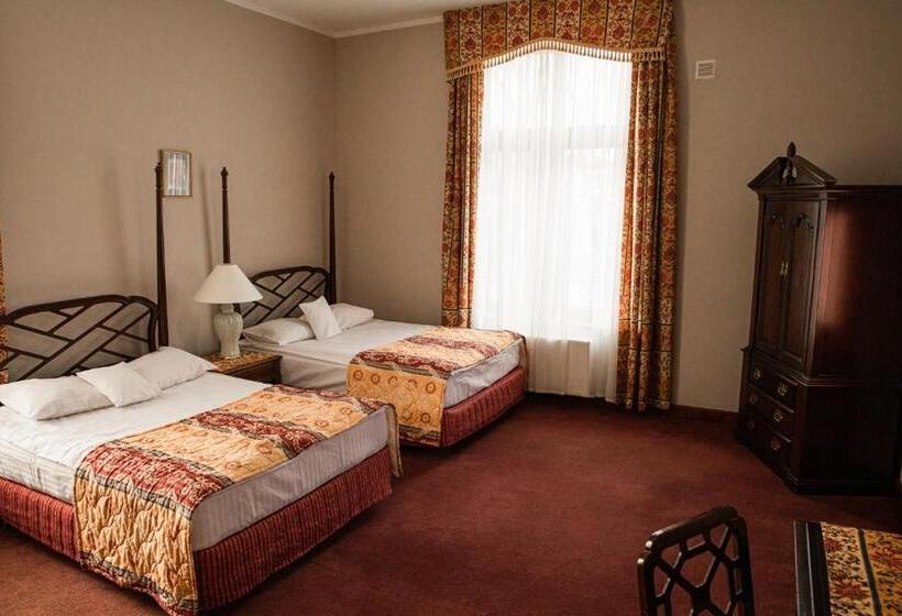 חדר משפתחתי סופריור, Pałac Bielawa