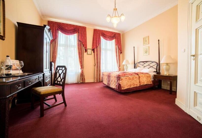 חדר סופריור, Pałac Bielawa