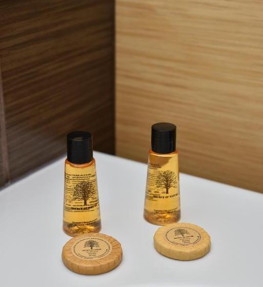 标准工作室带阳台, Podium