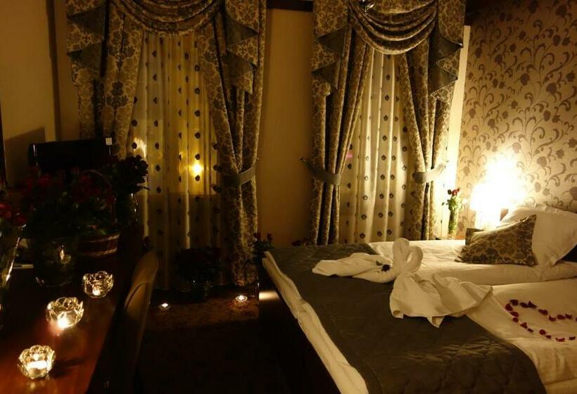 Quarto Estandar, Restauracja Platan