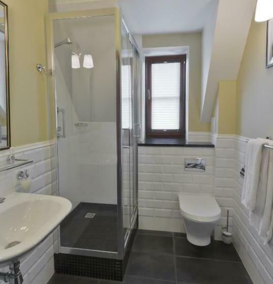 اتاق کلاس بیزنس, Skala